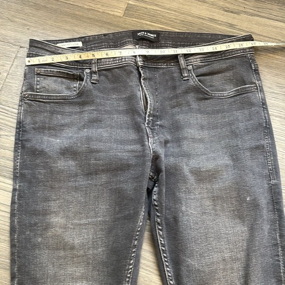 Jack & Jones | Black Charcoal Distressed Slim Fit Jeans Size 33x32 - Picture 6 of 14